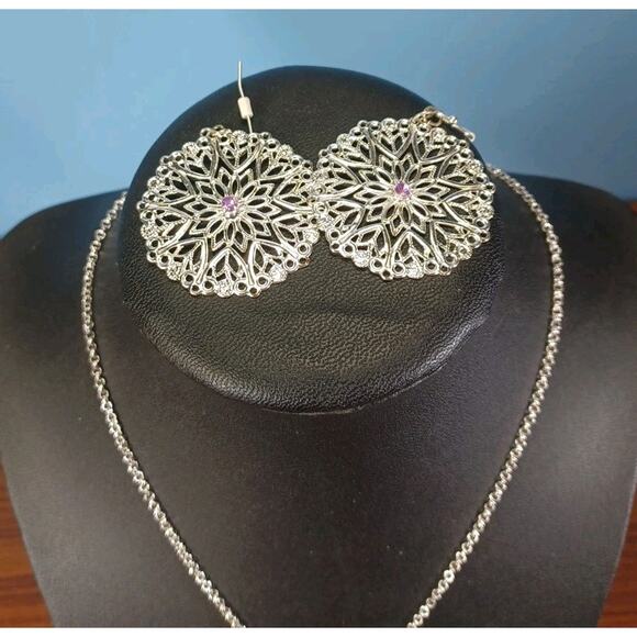 Beautiful Silvertone & Purple Necklace & Earrings Shiny Beautiful Preppy Fancy - Picture 4 of 9